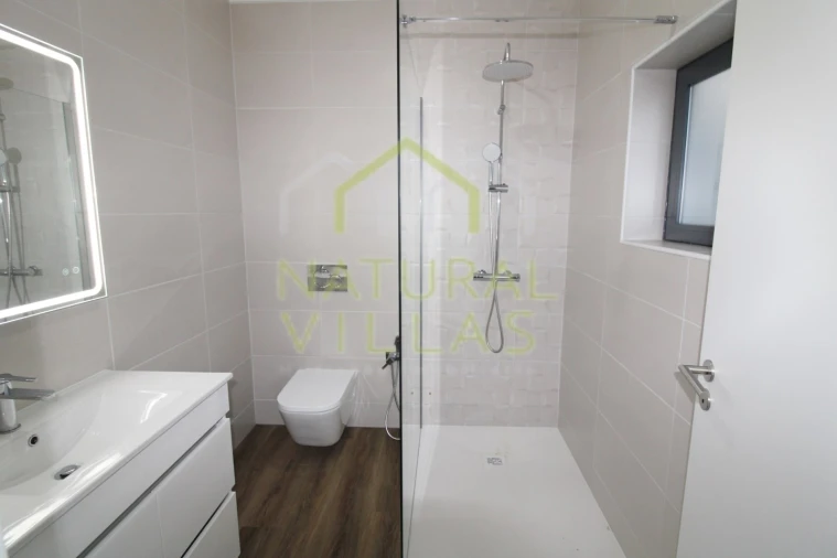 Moradia T5 para Venda em São Brás de Alportel Foto 12