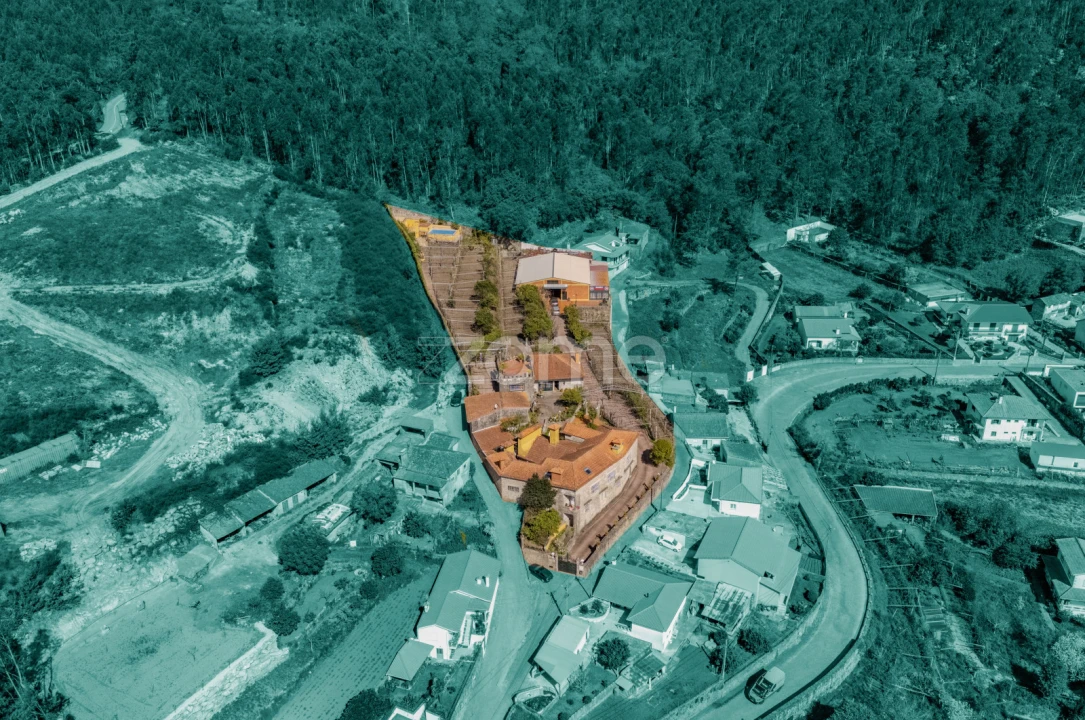 Moradia T5 para Venda em Palmeira de Faro e Curvos Foto 1