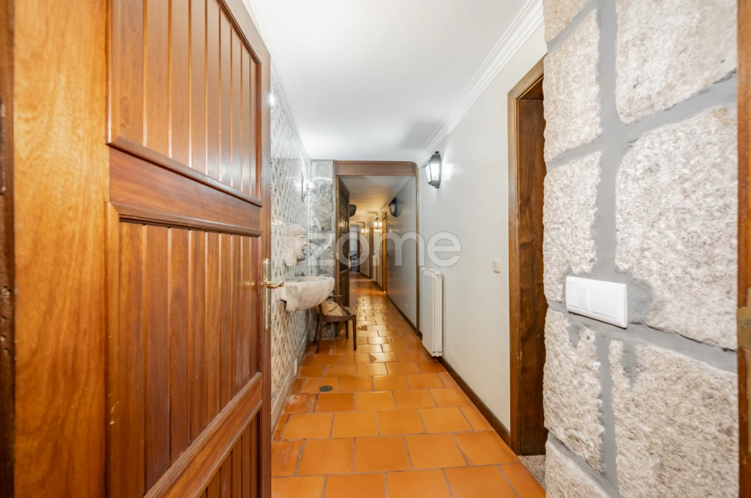 Moradia T5 para Venda em Palmeira de Faro e Curvos Foto 30