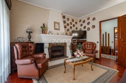 Moradia T4 para Venda em Vila Nova da Telha