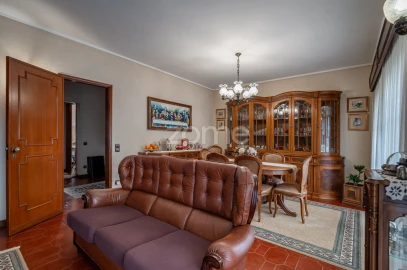 Moradia T4 para Venda em Vila Nova da Telha