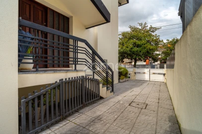 Moradia T4 para Venda em Vila Nova da Telha