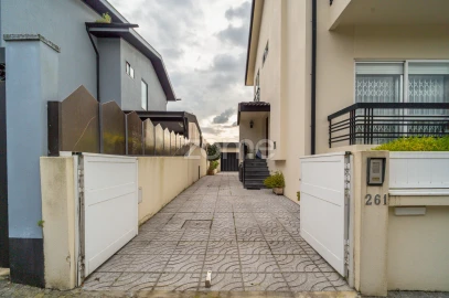 Moradia T4 para Venda em Vila Nova da Telha