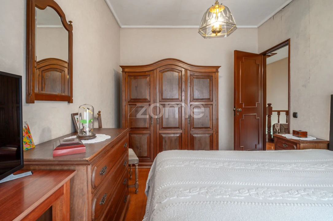 Moradia T4 para Venda em Vila Nova da Telha Foto 27