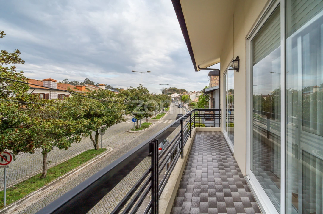 Moradia T4 para Venda em Vila Nova da Telha Foto 32