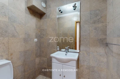 Apartamento T6 para Venda em Santa Marinha e São Pedro da Afurada