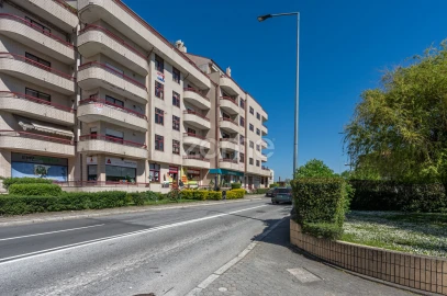 Apartamento T6 para Venda em Santa Marinha e São Pedro da Afurada