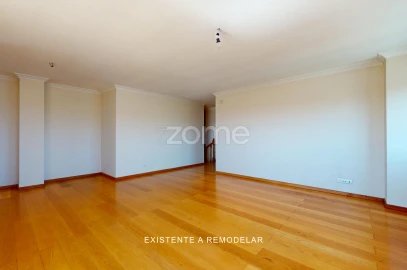 Apartamento T6 para Venda em Santa Marinha e São Pedro da Afurada