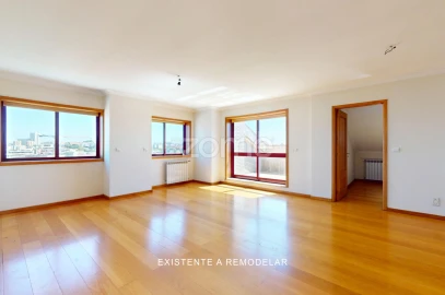 Apartamento T6 para Venda em Santa Marinha e São Pedro da Afurada