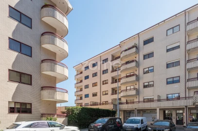 Apartamento T6 para Venda em Santa Marinha e São Pedro da Afurada