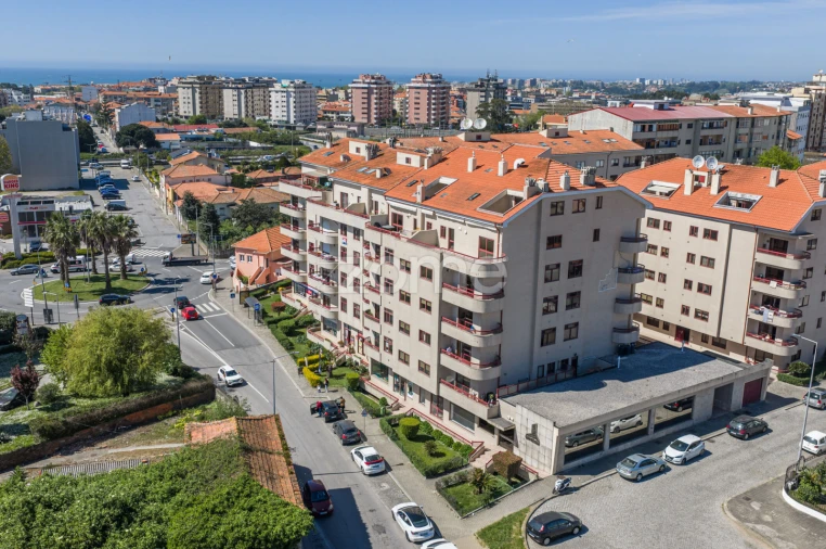 Apartamento T6 para Venda em Santa Marinha e São Pedro da Afurada Foto 34