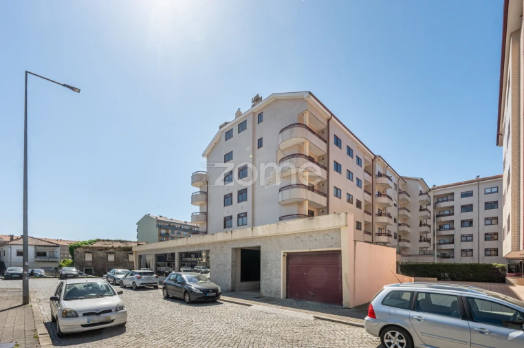 Apartamento T6 para Venda em Santa Marinha e São Pedro da Afurada Foto 8
