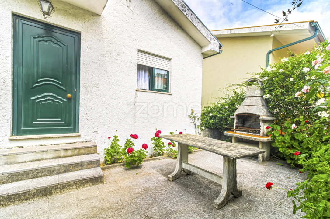 Moradia T3 para Venda em Cerva e Limões Foto 4