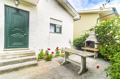 Moradia T3 para Venda em Cerva e Limões