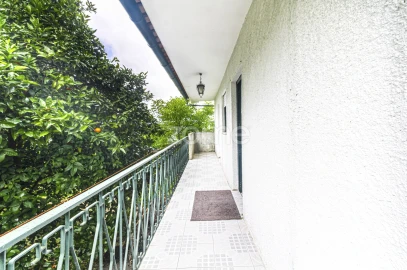 Moradia T3 para Venda em Cerva e Limões