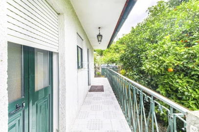 Moradia T3 para Venda em Cerva e Limões