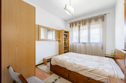 Moradia T4 para Venda em Gondar