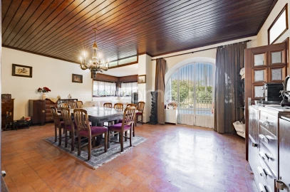 Moradia T4 para Venda em Gondar