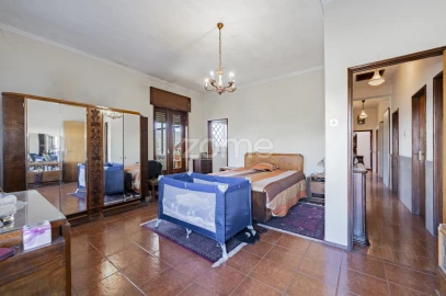 Moradia T4 para Venda em Gondar