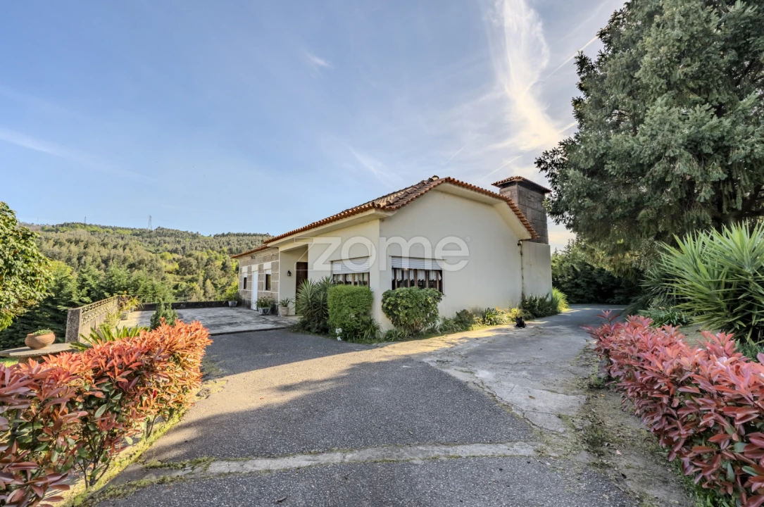 Moradia T4 para Venda em Gondar Foto 4