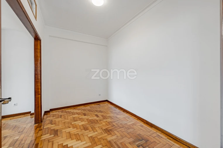 Apartamento T2 para Arrendamento em Braga (Maximinos, Sé e Cividade) Foto 5
