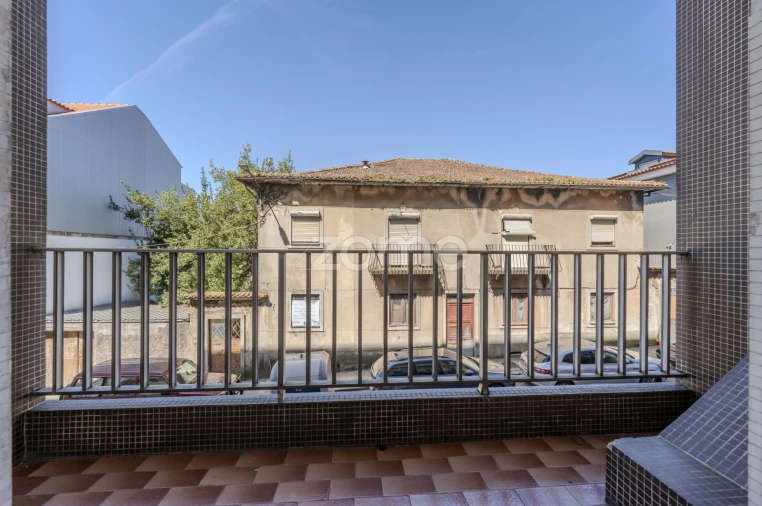 Apartamento T2 para Arrendamento em Braga (Maximinos, Sé e Cividade) Foto 20