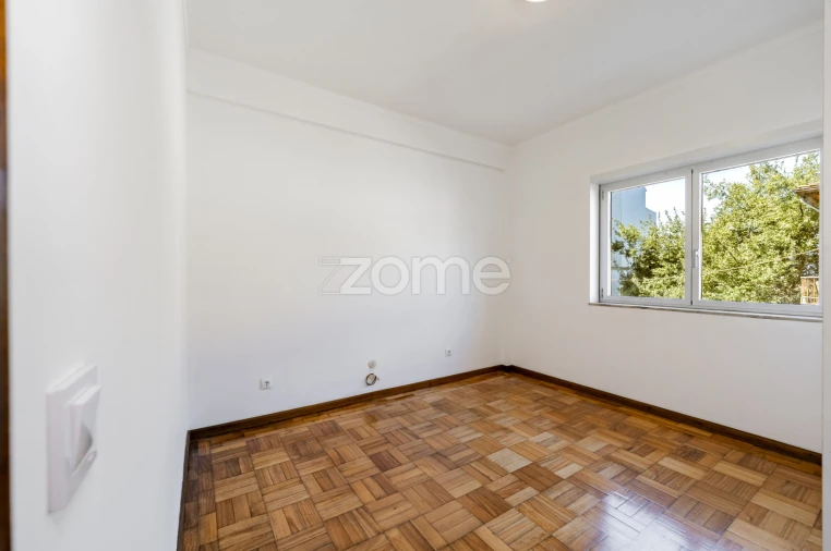 Apartamento T2 para Arrendamento em Braga (Maximinos, Sé e Cividade) Foto 23