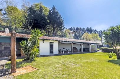 Moradia T4 para Venda em Infesta