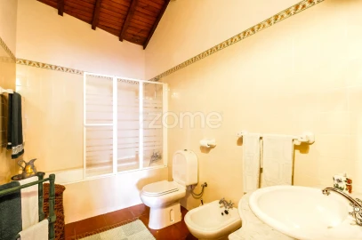 Moradia T4 para Venda em Infesta