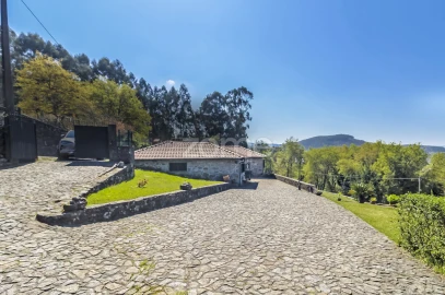 Moradia T4 para Venda em Infesta