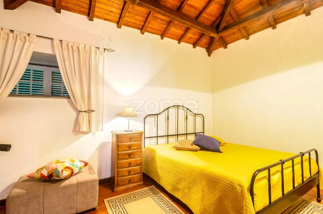 Moradia T4 para Venda em Infesta Foto 31