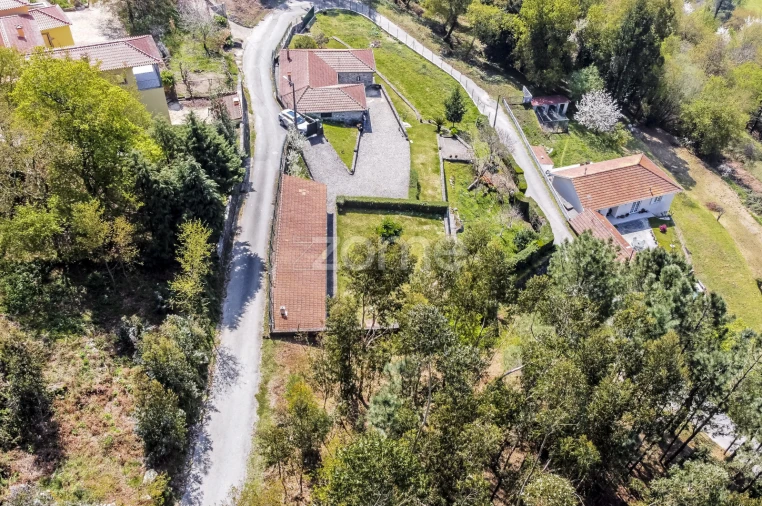 Moradia T4 para Venda em Infesta Foto 7