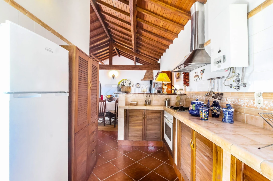 Moradia T4 para Venda em Infesta Foto 18