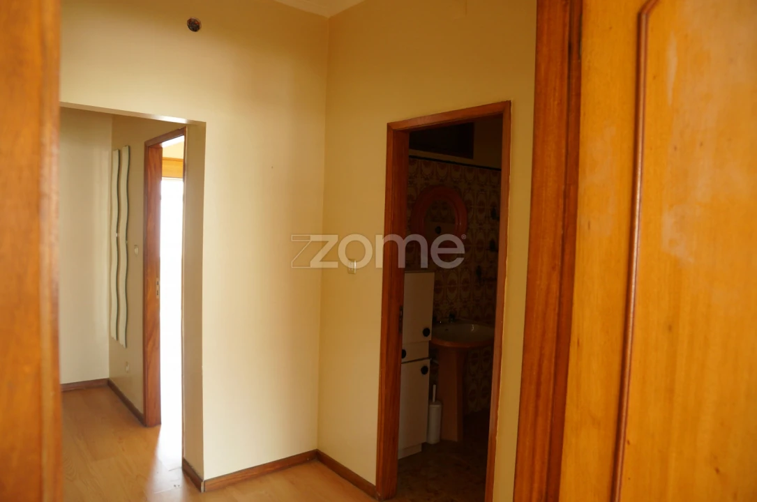 Apartamento T2 para Venda em Rio Tinto Foto 4