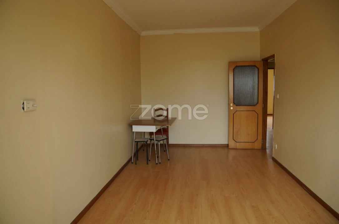 Apartamento T2 para Venda em Rio Tinto Foto 8