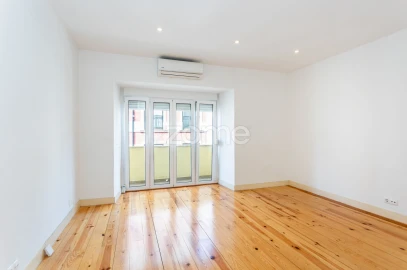 Apartamento T2 para Venda em Santo António