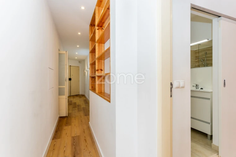 Apartamento T2 para Venda em Santo António Foto 14