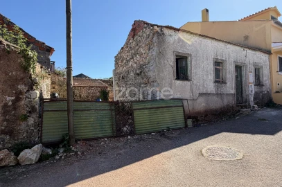 Moradia T1 para Venda em São Martinho de Árvore e Lamarosa