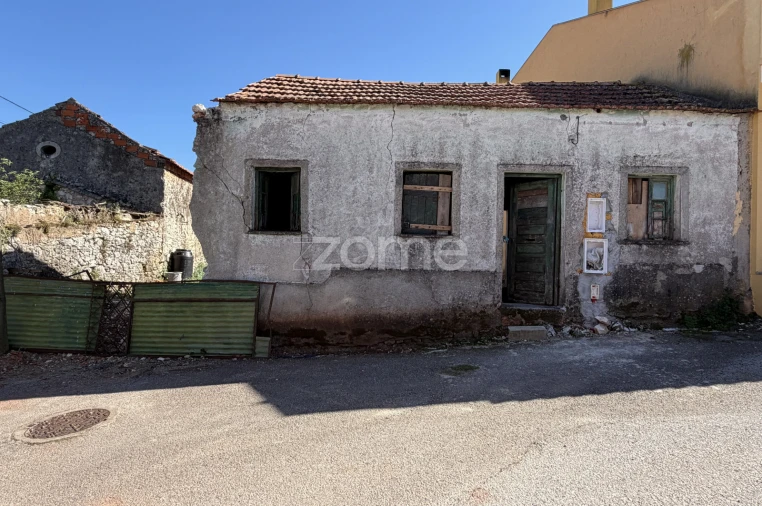 Moradia T1 para Venda em São Martinho de Árvore e Lamarosa Foto 2