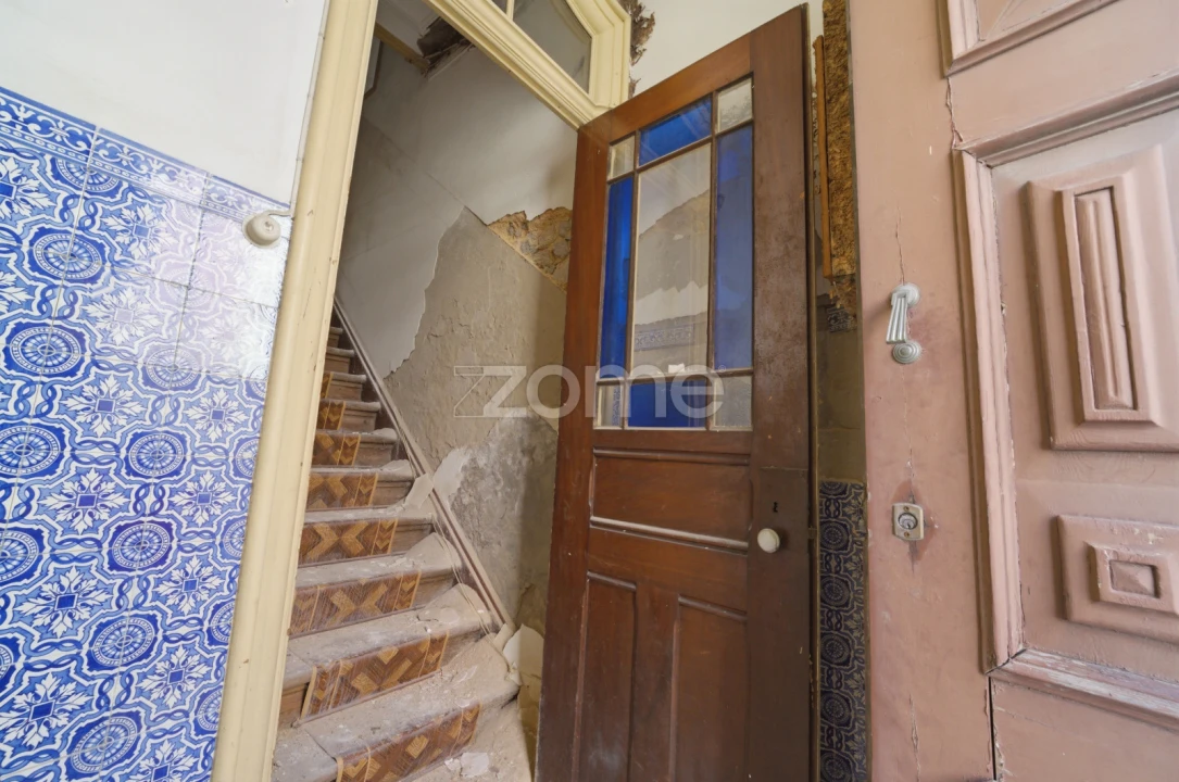 Moradia T5 para Venda em Buarcos Foto 1