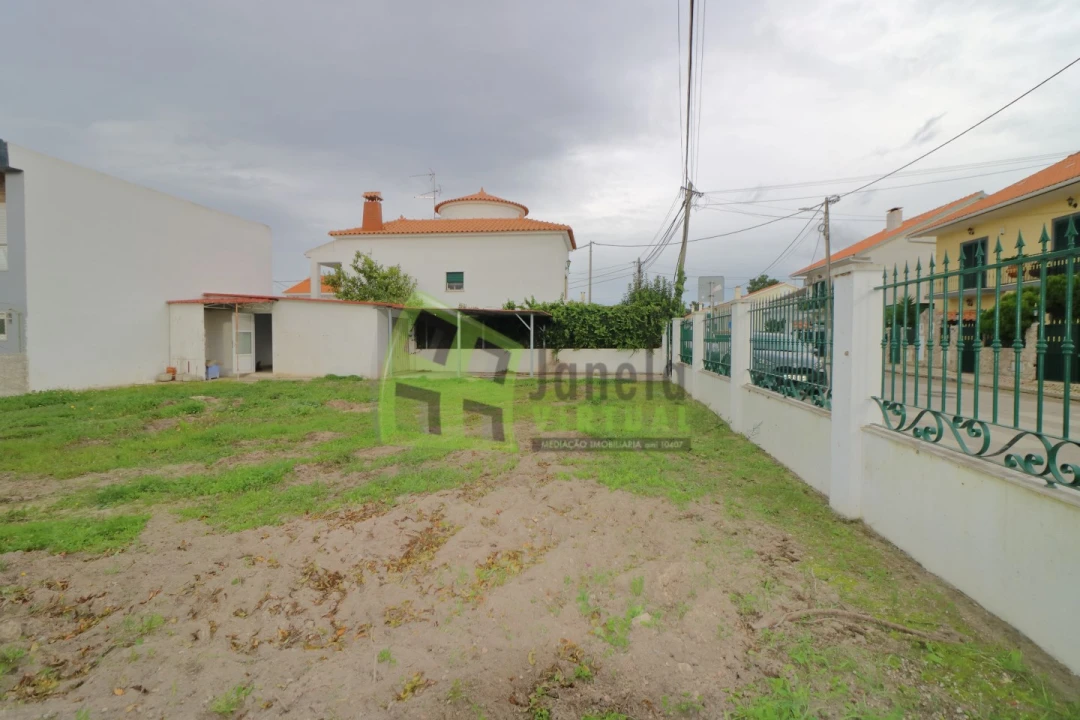 Terreno para Venda em Quinta do Conde Foto 1