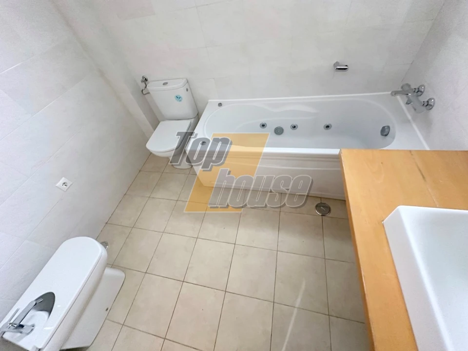 Moradia T5 para Venda em Laranjeiro e Feijó Foto 26