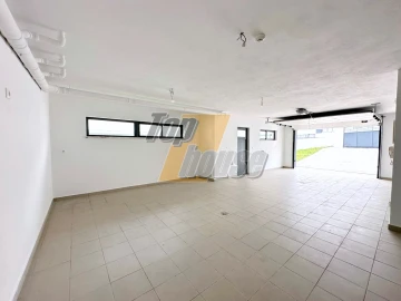 Moradia T5 para Venda em Laranjeiro e Feijó