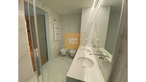 Apartamento T2 para Arrendamento em Malta e Canidelo