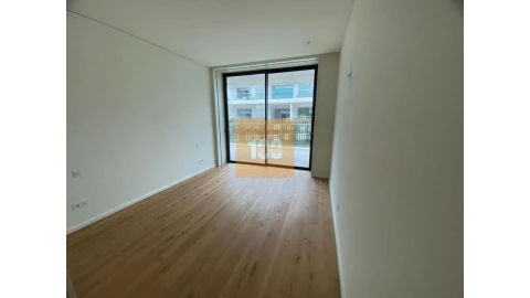 Apartamento T2 para Arrendamento em Malta e Canidelo