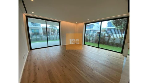 Apartamento T2 para Arrendamento em Malta e Canidelo