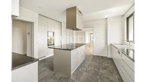 Apartamento T4 para Venda em Cedofeita, Santo Ildefonso, Sé, Miragaia, São Nicolau e Vitória
