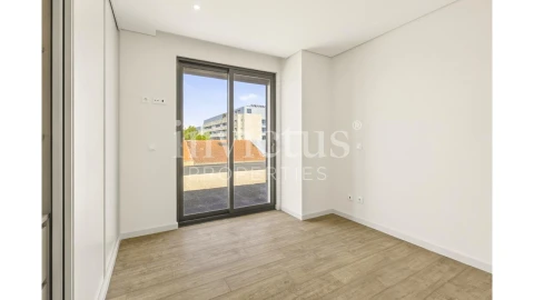 Apartamento T4 para Venda em Cedofeita, Santo Ildefonso, Sé, Miragaia, São Nicolau e Vitória
