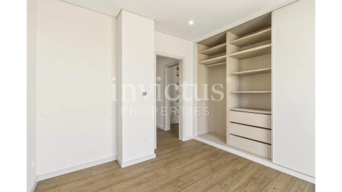 Apartamento T4 para Venda em Cedofeita, Santo Ildefonso, Sé, Miragaia, São Nicolau e Vitória