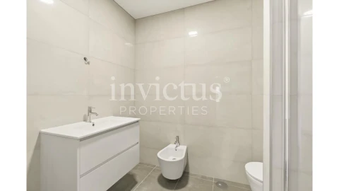 Apartamento T4 para Venda em Cedofeita, Santo Ildefonso, Sé, Miragaia, São Nicolau e Vitória